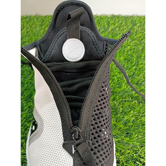 Size 9.5 - Nike PG 4 Oreo - CD5079-100 main image 7
